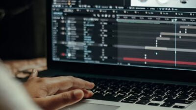 Use of Animation and Motion Graphics in Video Projects